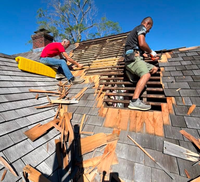 7 Signs You Need Roof Repair on Long Island